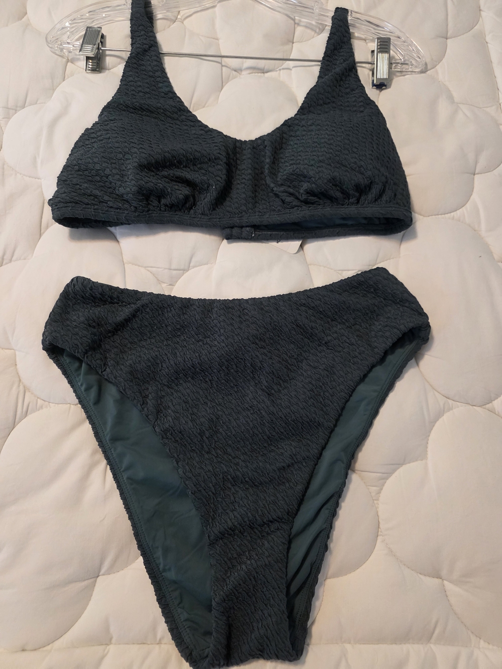 Andie Textured Dark Green (Seaweed) Scoop Bikini Set Size s/dd.